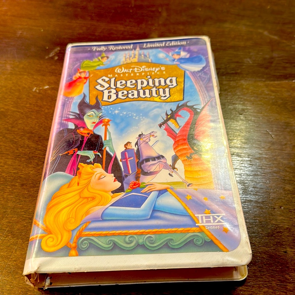 Disney Sleeping Beauty in Clamsheel case VHS